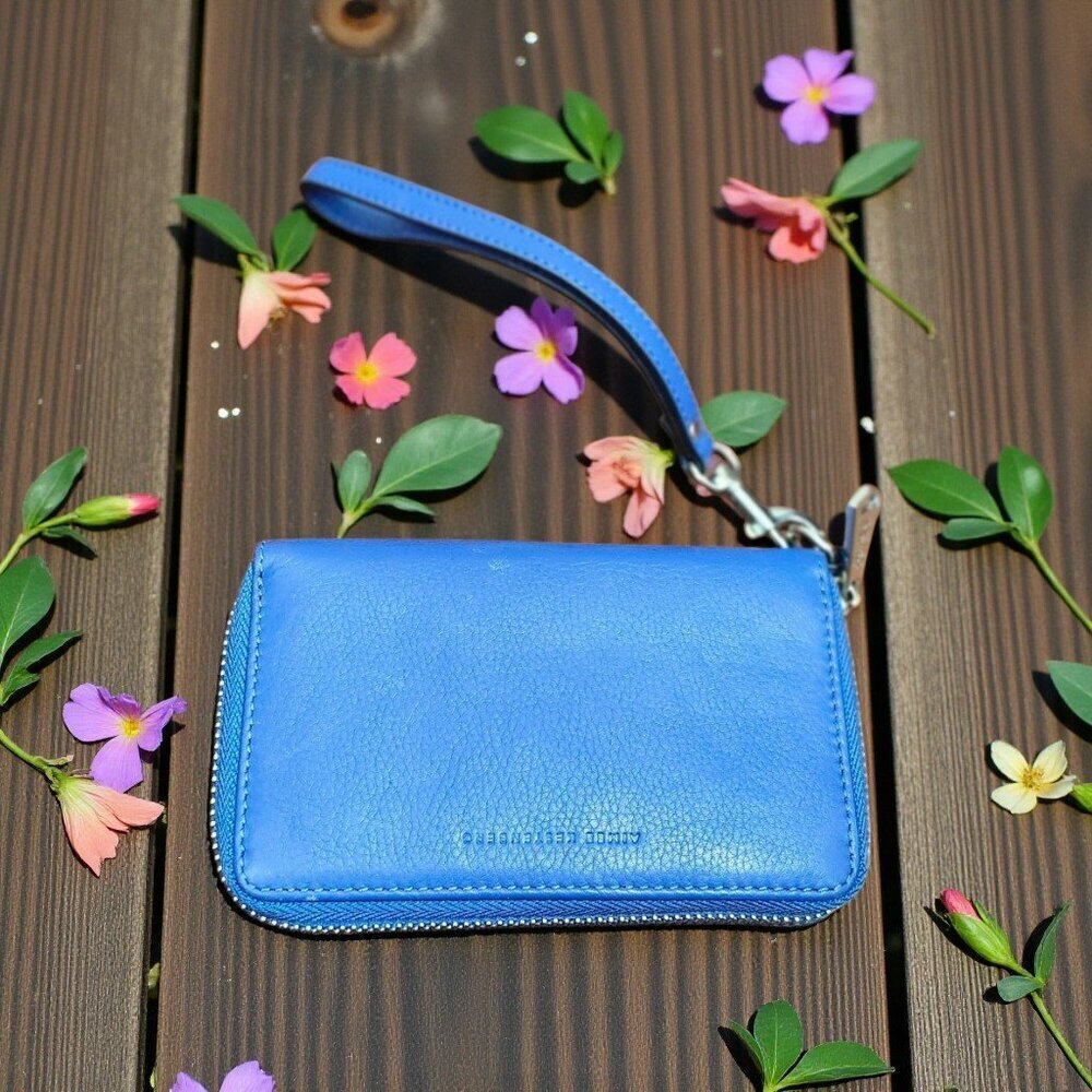 Aimee Kestenberg Blue Leather Zip Around Wristlet Wallet Compact Organizer Card